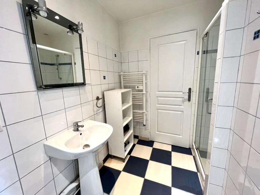 Joli Appartement En Centre Ville Bagnères-de-Bigorre Exterior foto